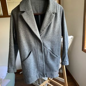 Lululemon Cozy Car Coat Size 4 EUC